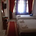 River Hotel