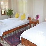 River Hotel