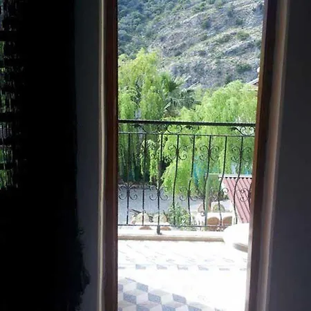 River Hotel 3*
